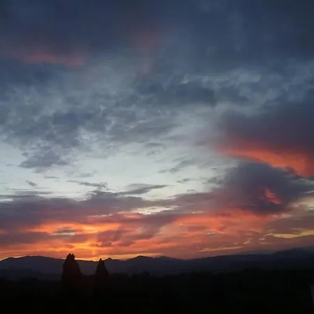 Manomar Ii, Tu Refugio En Гата