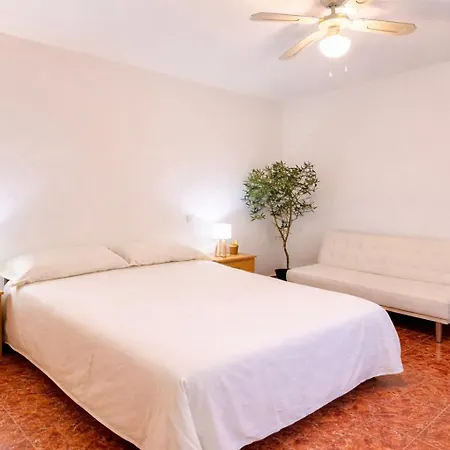 Manomar Ii, Tu Refugio En Apartment Gata