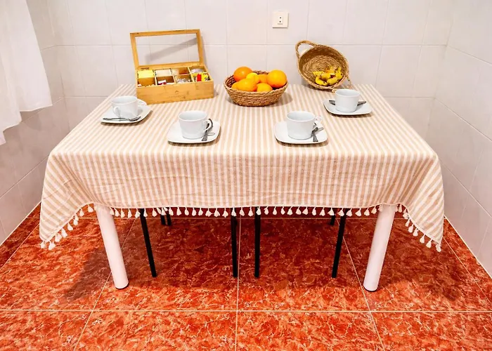 Manomar Ii, Tu Refugio En * Gata