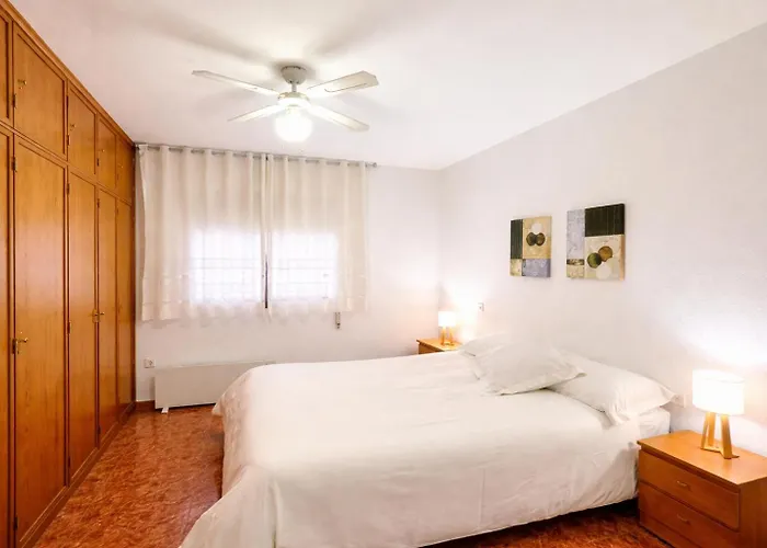 Manomar Ii, Tu Refugio En Gata